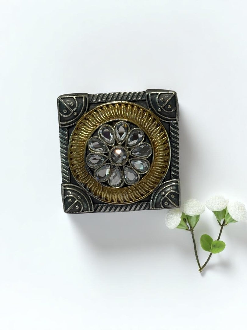 WHITE FLOWER AYANI GERMAN SILVER RING