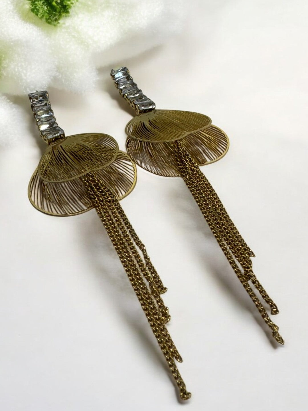GOLD REMICCA EARRINGS