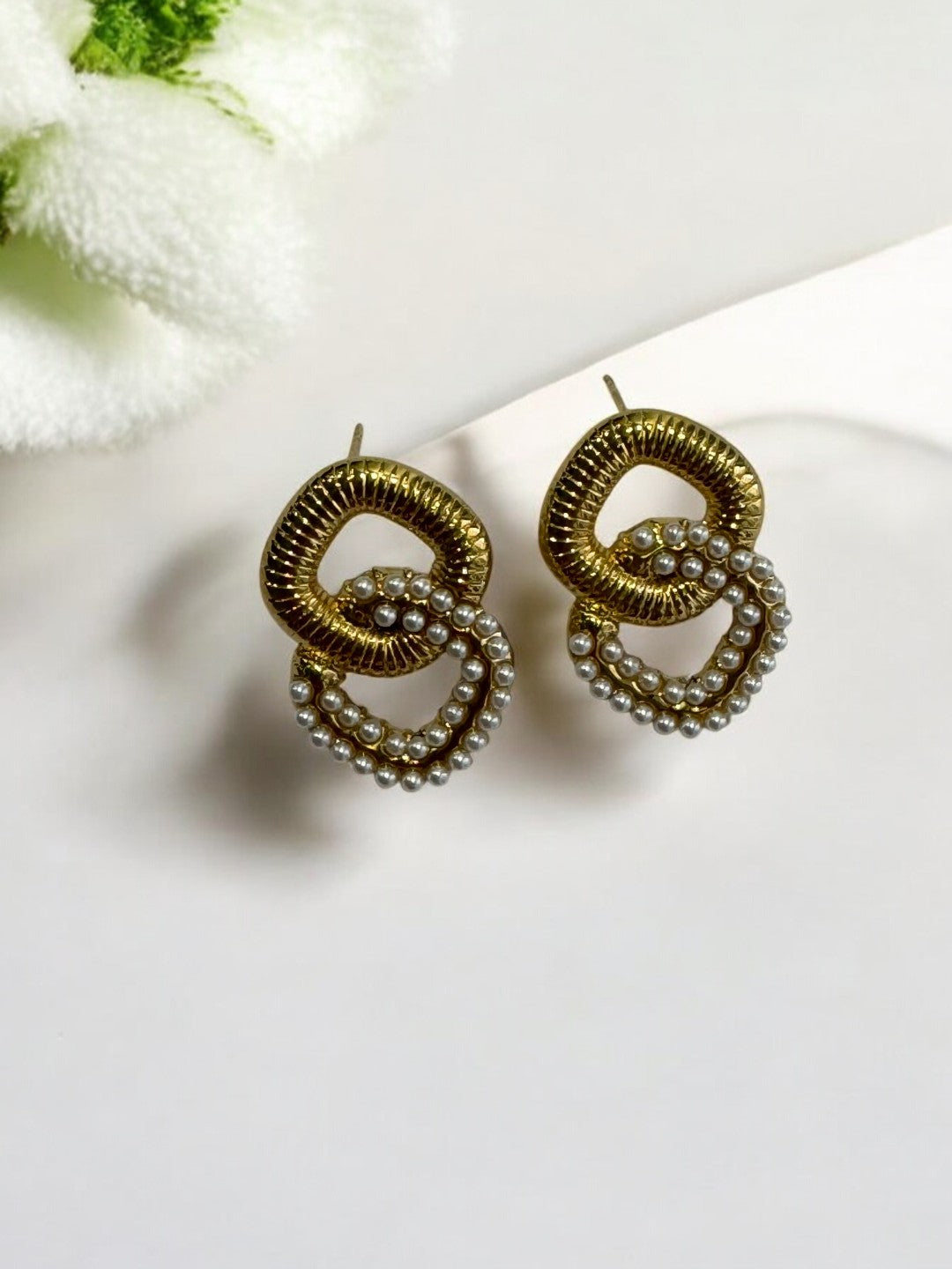 GOLD STACKED SQUARE WRINICA EARRINGS