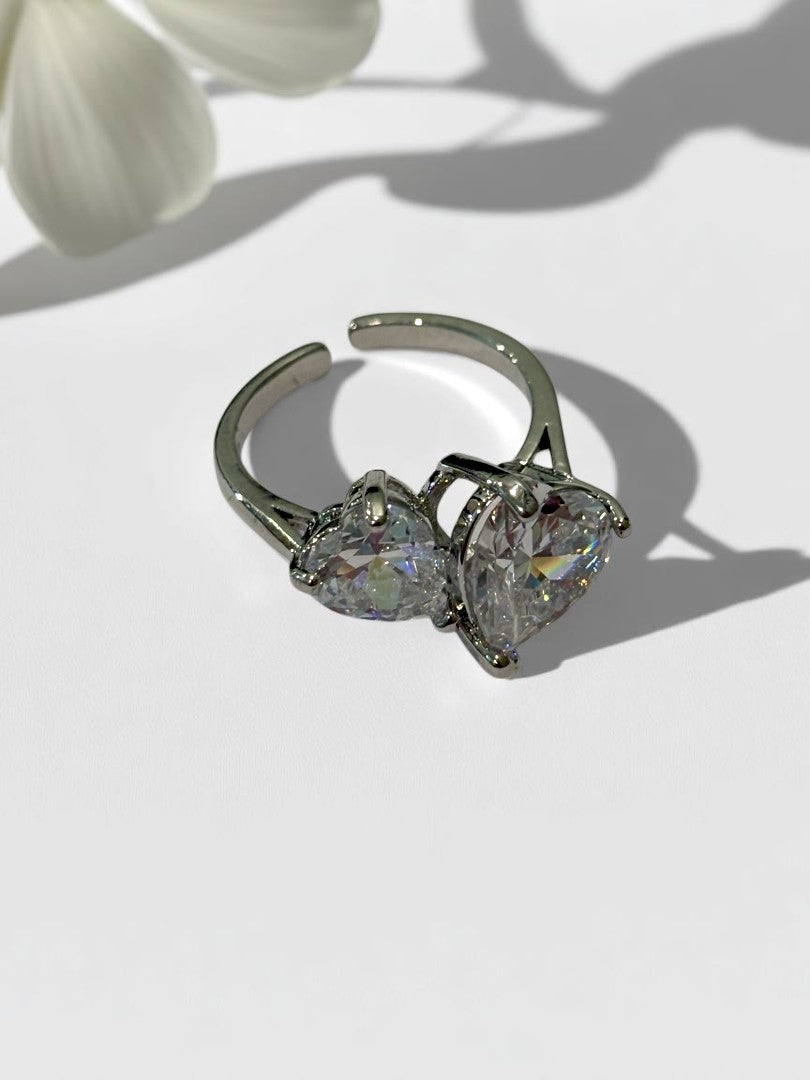 SILVER HEART DIAMOND JEMMY RING