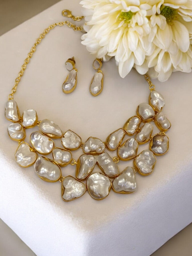 MOTHER OF PEARL ABHAH JEWELLERY SET