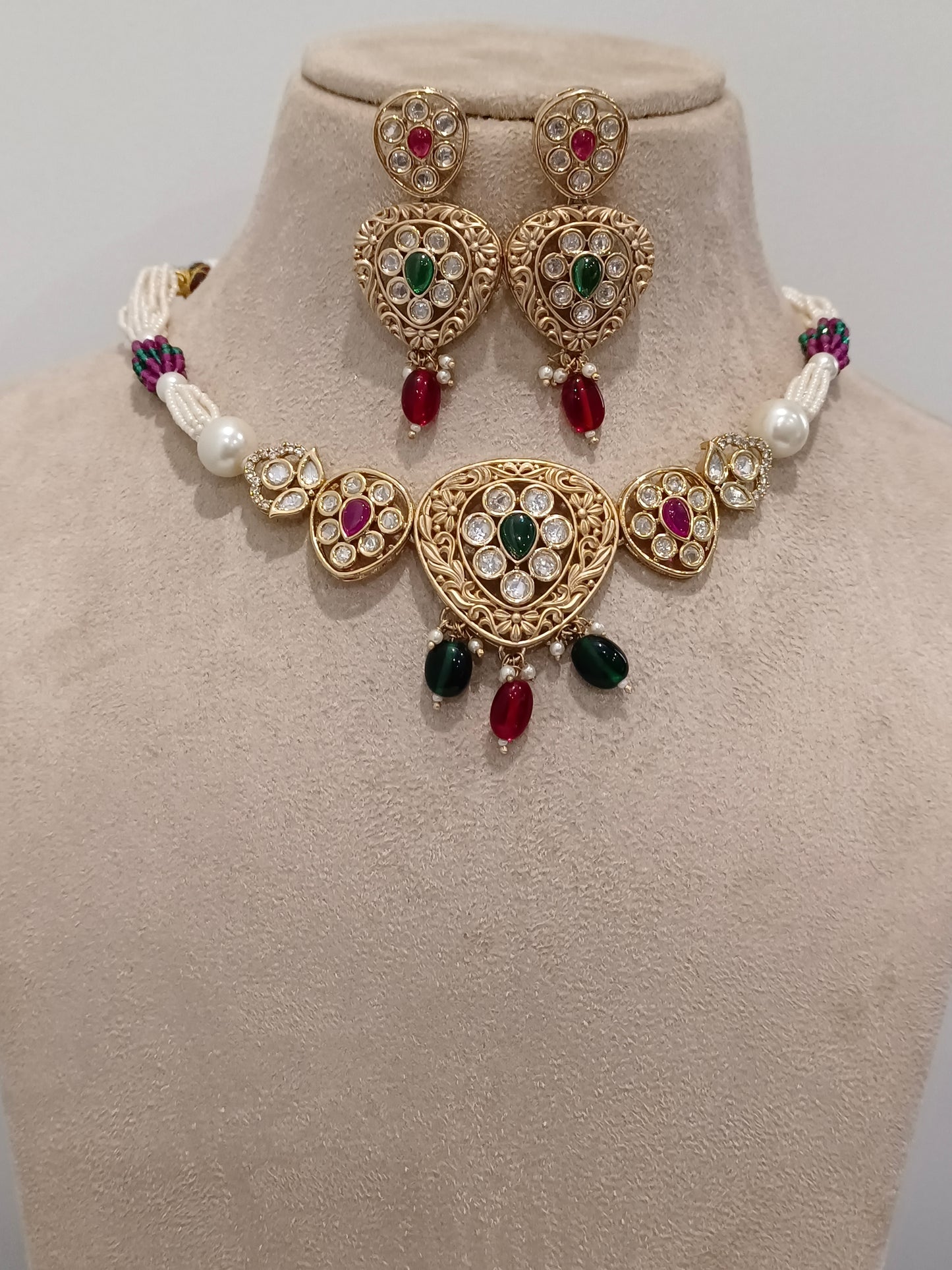GREEN ARUNA JEWELLERY SET