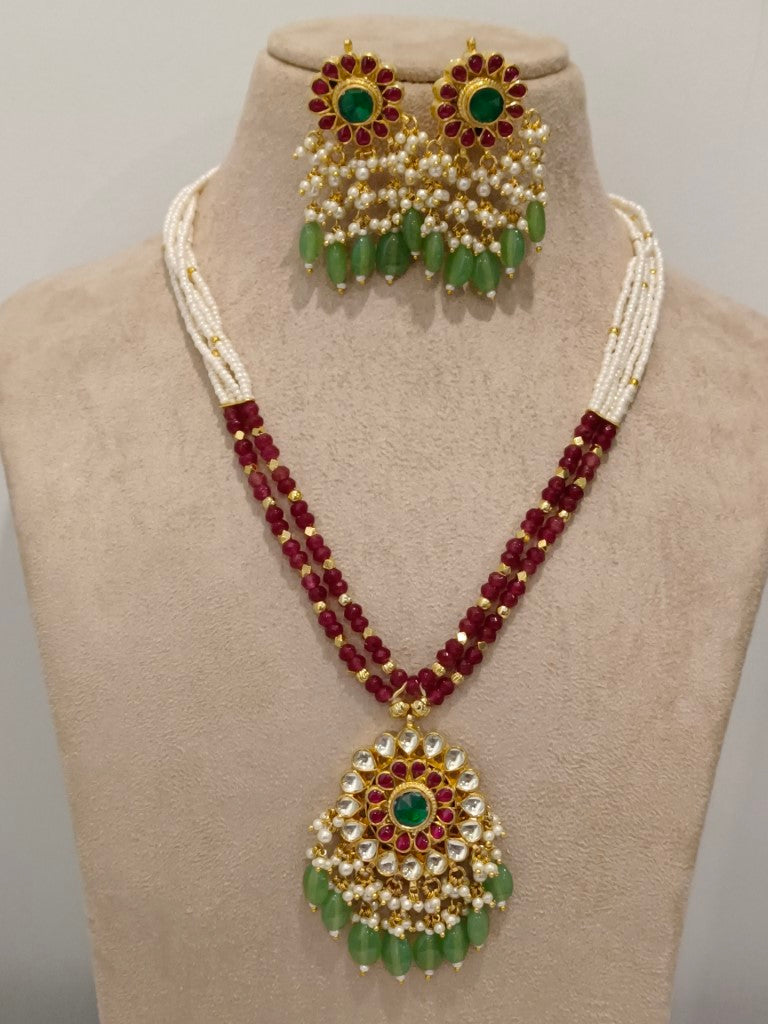 GREEN AAWANYA JADAU JEWELLERY SET