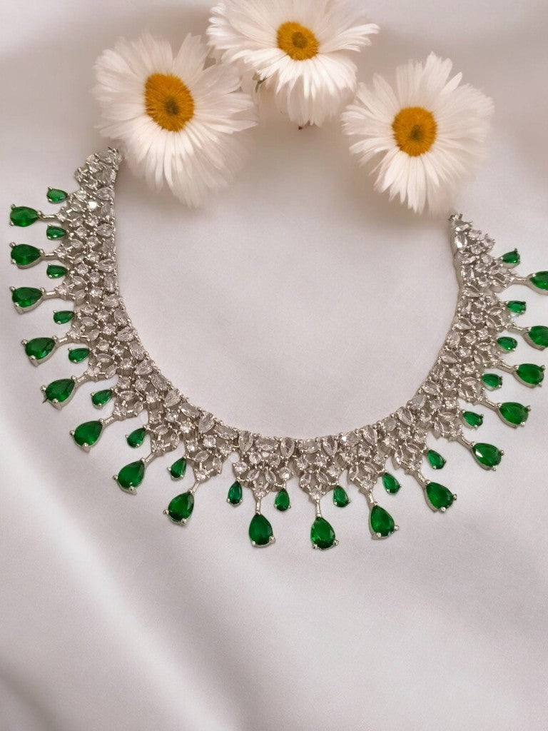 GREEN NAMYA DIAMOND JEWELLERY SET