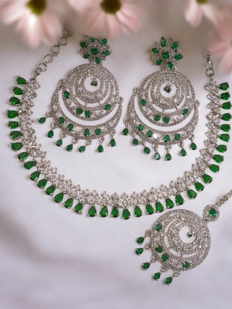 GREEN ARCHISHA DIAMOND JEWELLERY SET