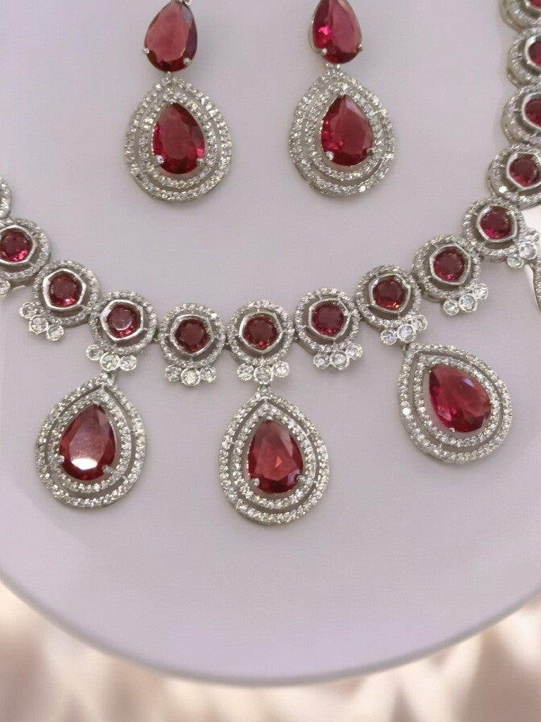 RED NAMYA DIAMOND JEWELLERY SET