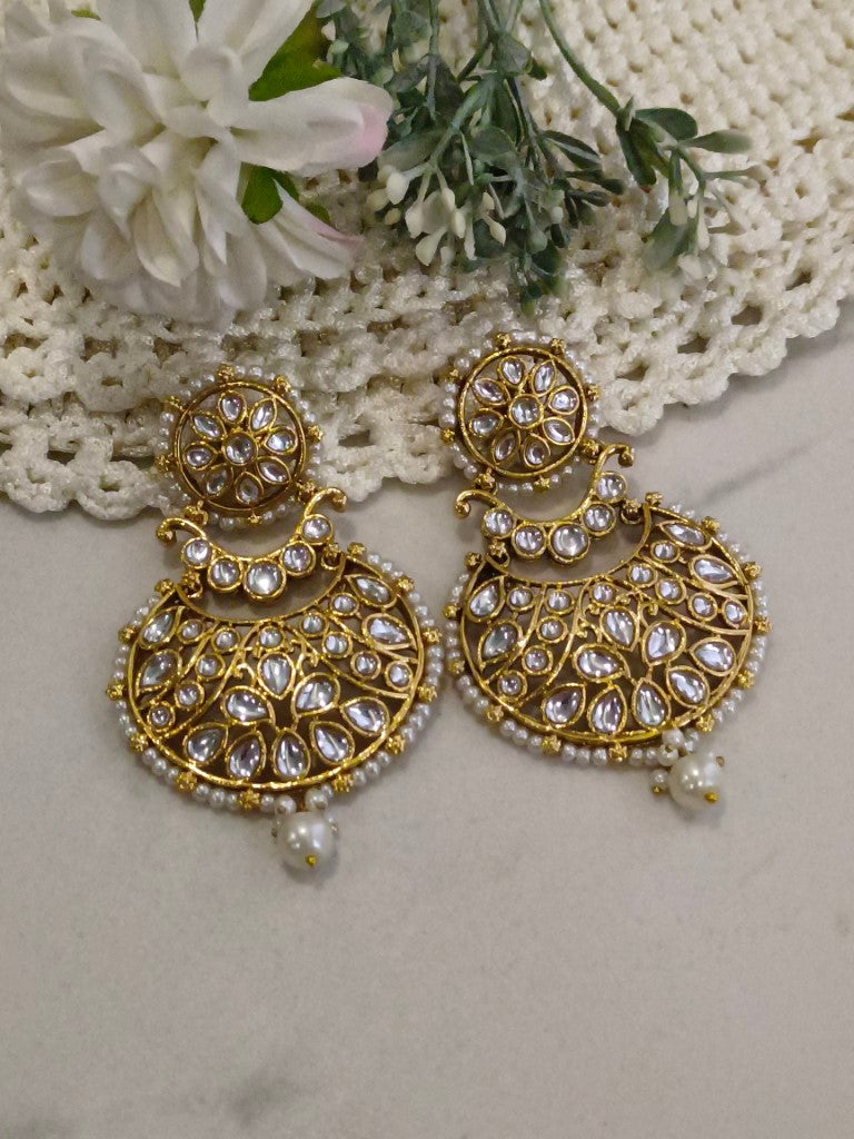 WHITE NYASA KUNDAN EARRINGS