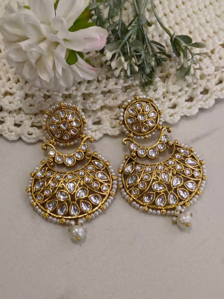 WHITE NYASA KUNDAN EARRINGS