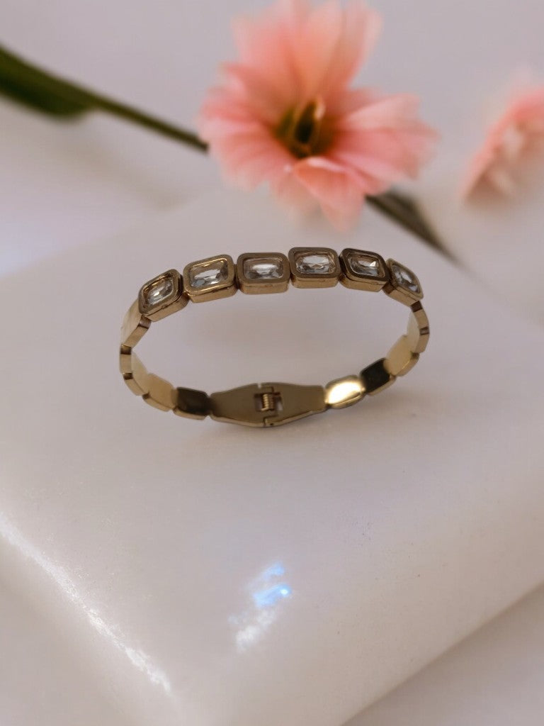 ROSE GOLD RECTANGULAR DIAMOND NERYS BRACELET