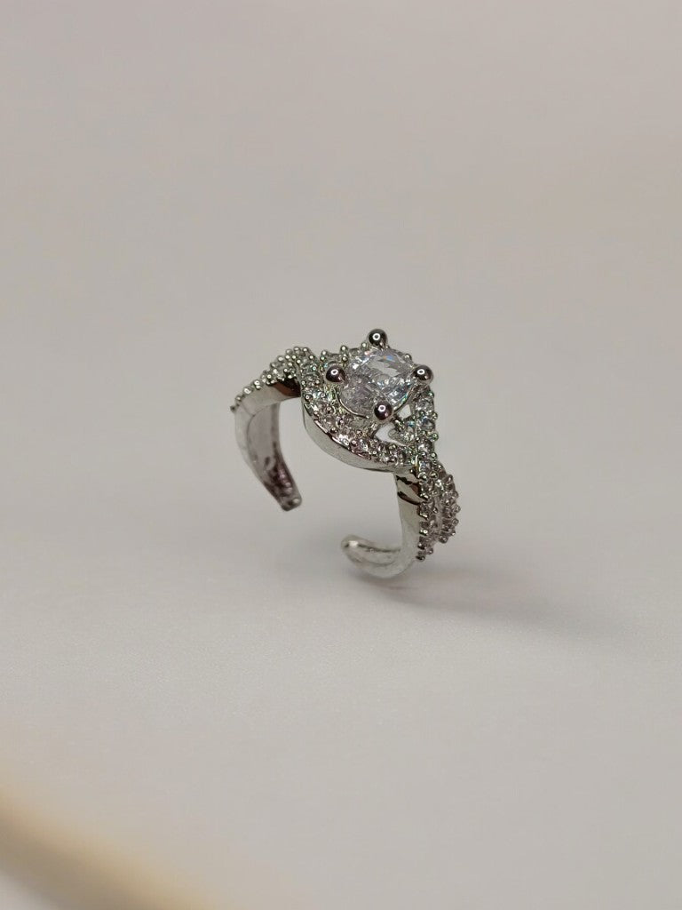 DAIMOND DELSEY RING