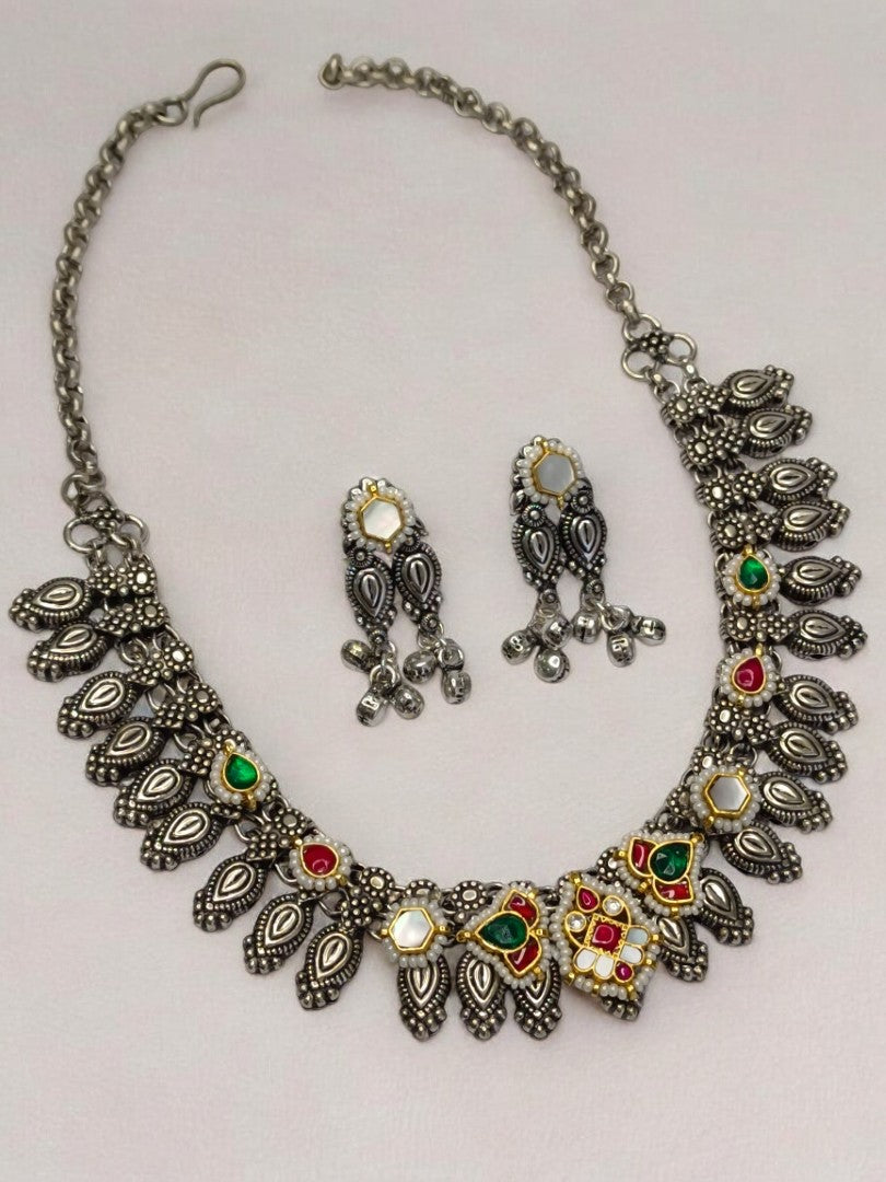 RUBY AND WHITE LESHWINI GERMAN SILVER JEWELLERY SET