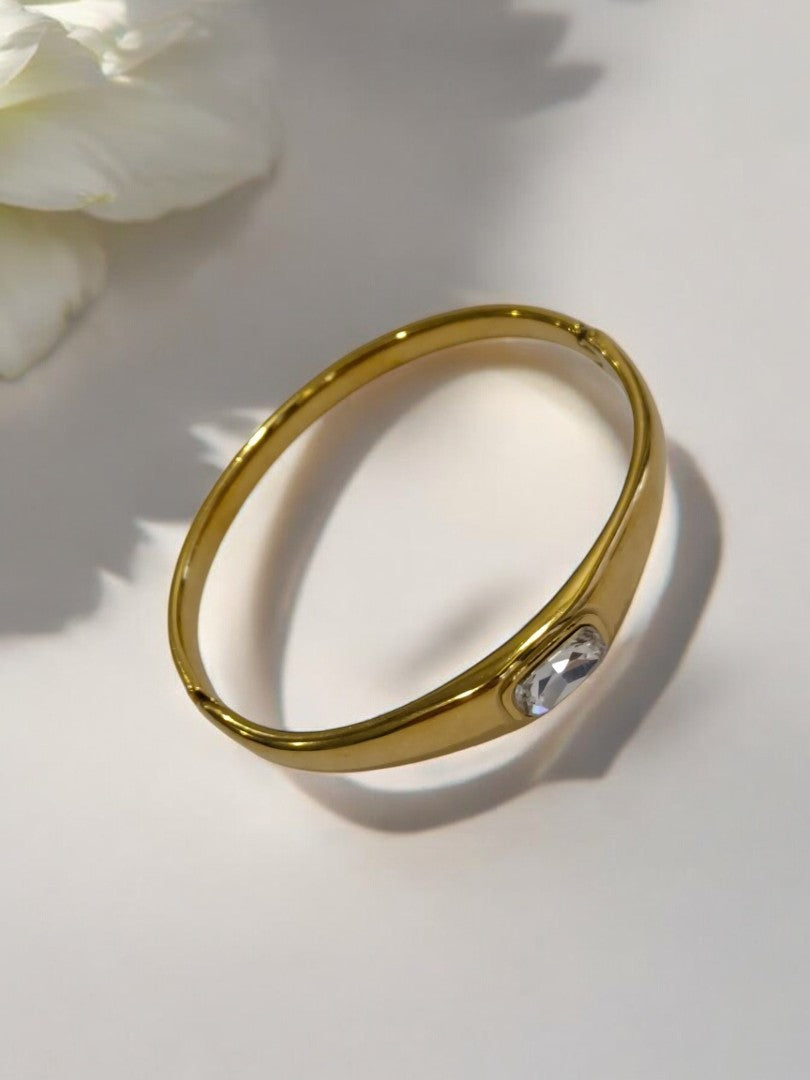 WHITE RECTANGULAR DIAMOND REED BRACELET