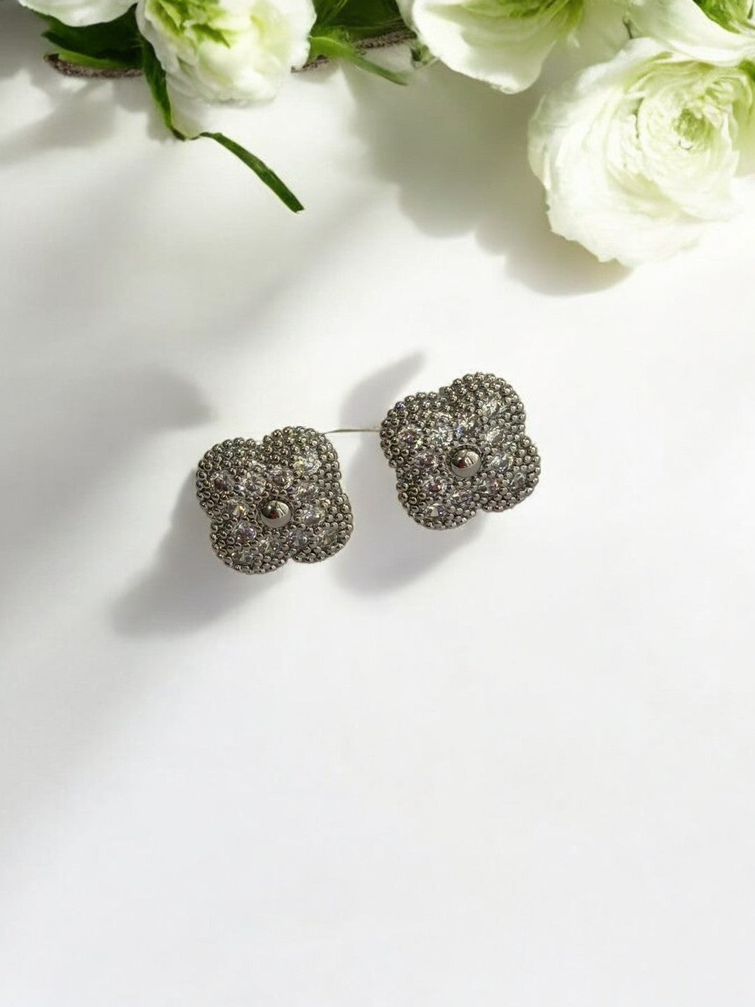 SILVER DIAMOND CLOVER GRISHMAK EARRINGS