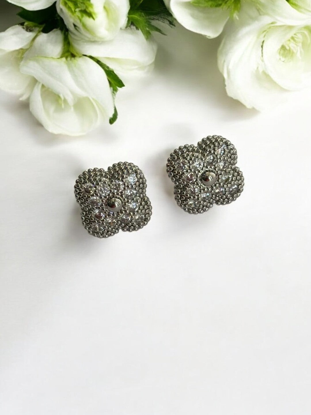 SILVER DIAMOND CLOVER GRISHMAK EARRINGS