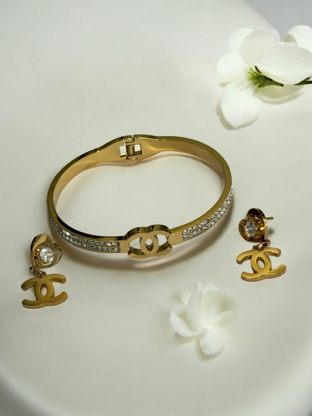 GOLDEN OAKLYNN BRACELET AND EARRING (COMBO)