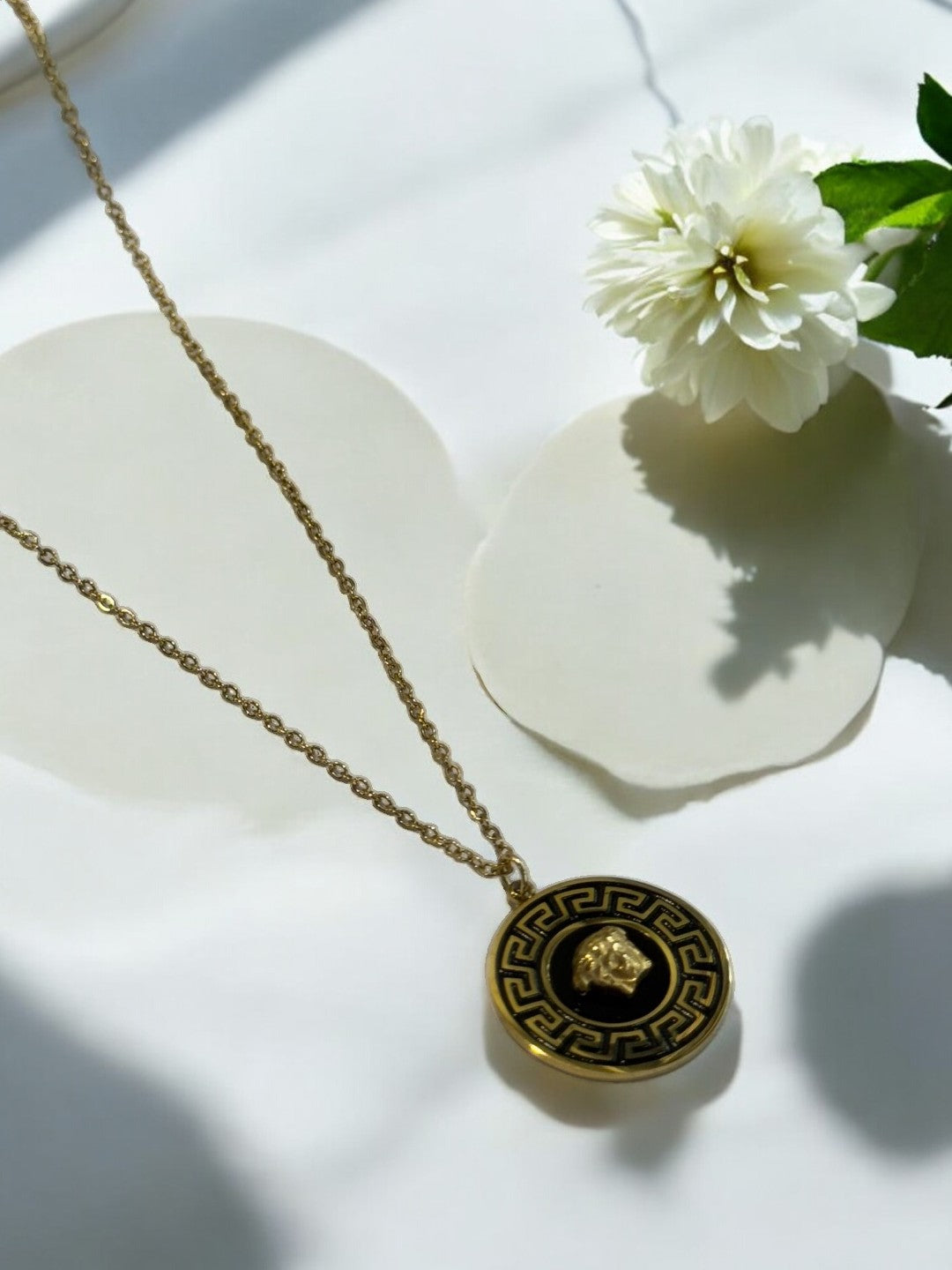 BLACK ERIC NECKLACE