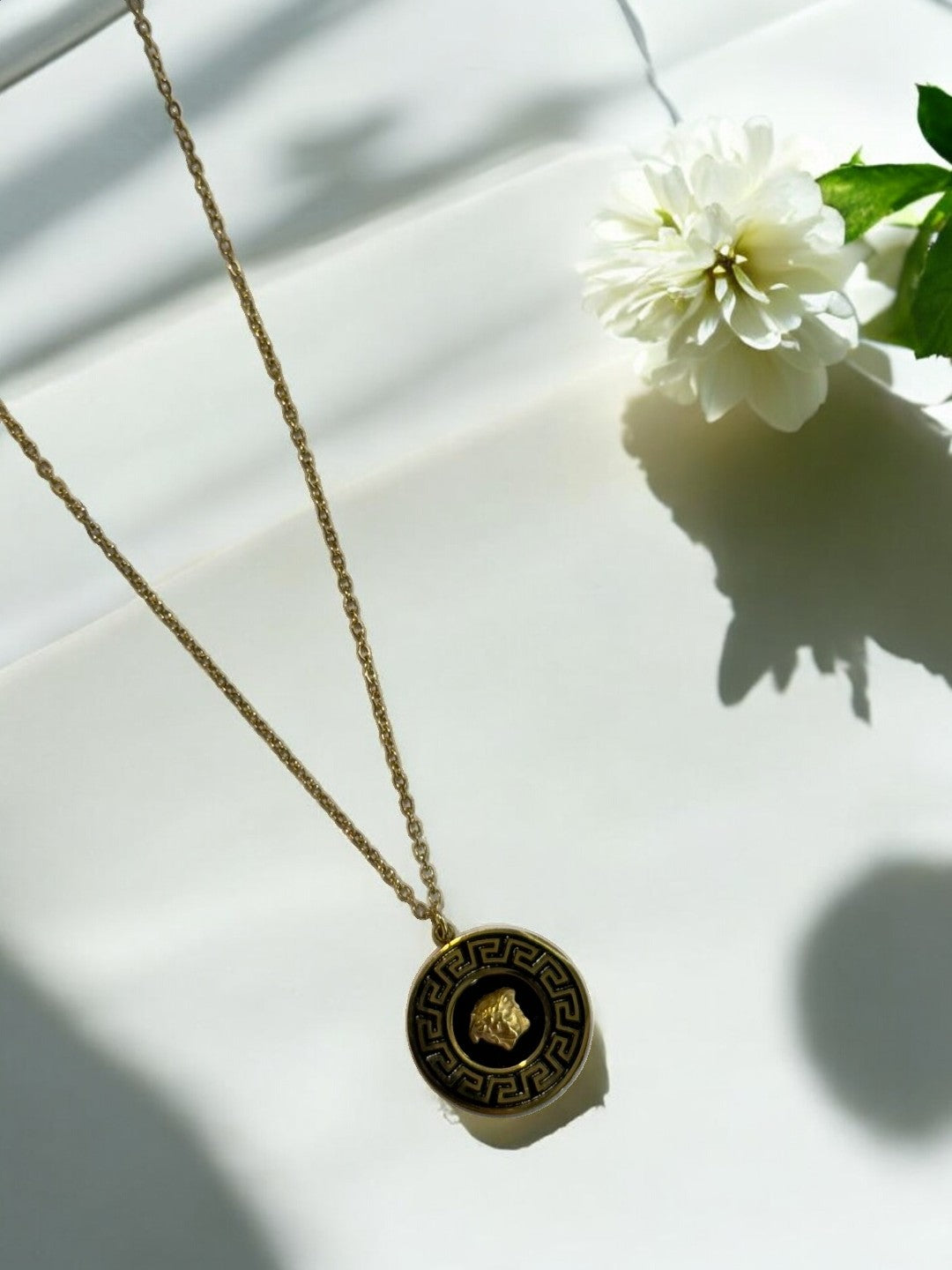 BLACK ERIC NECKLACE