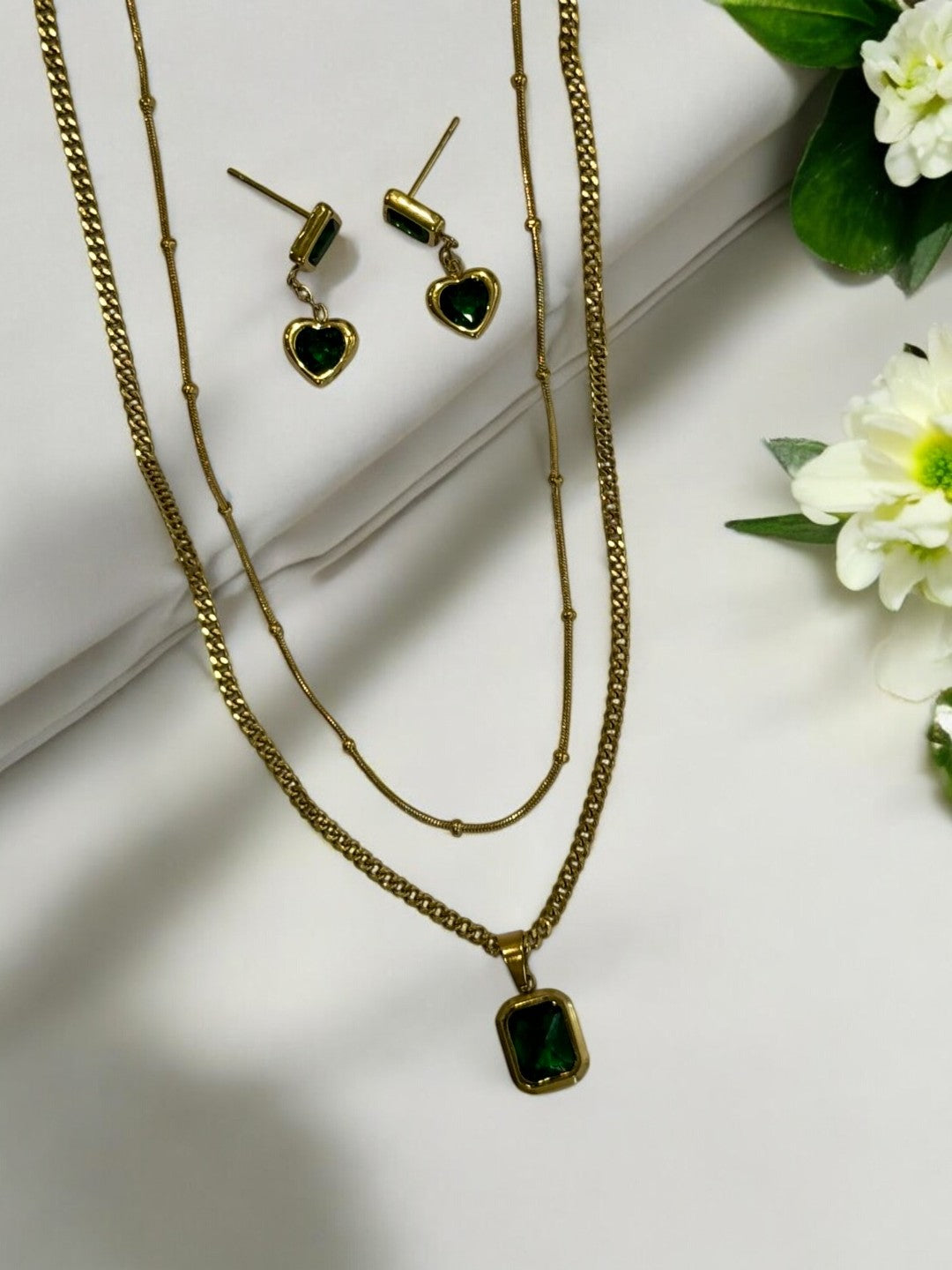 GREEN LAYER NECKLACE AND EARRINGS