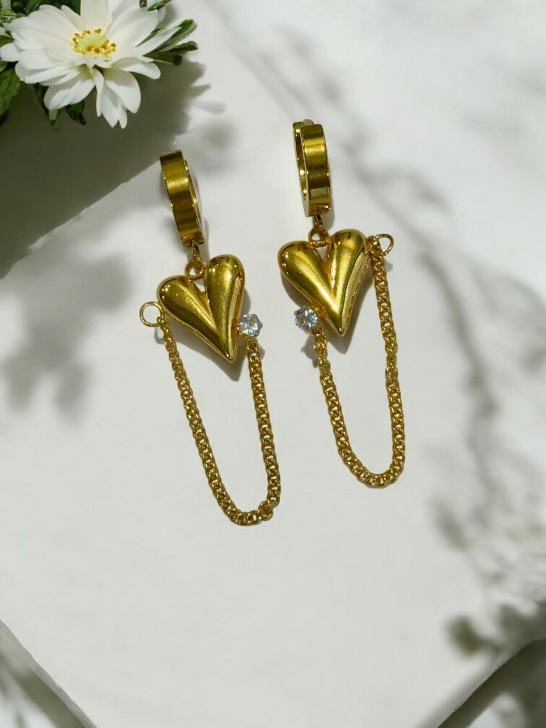 GOLDEN HEART BASTAIN EARRINGS