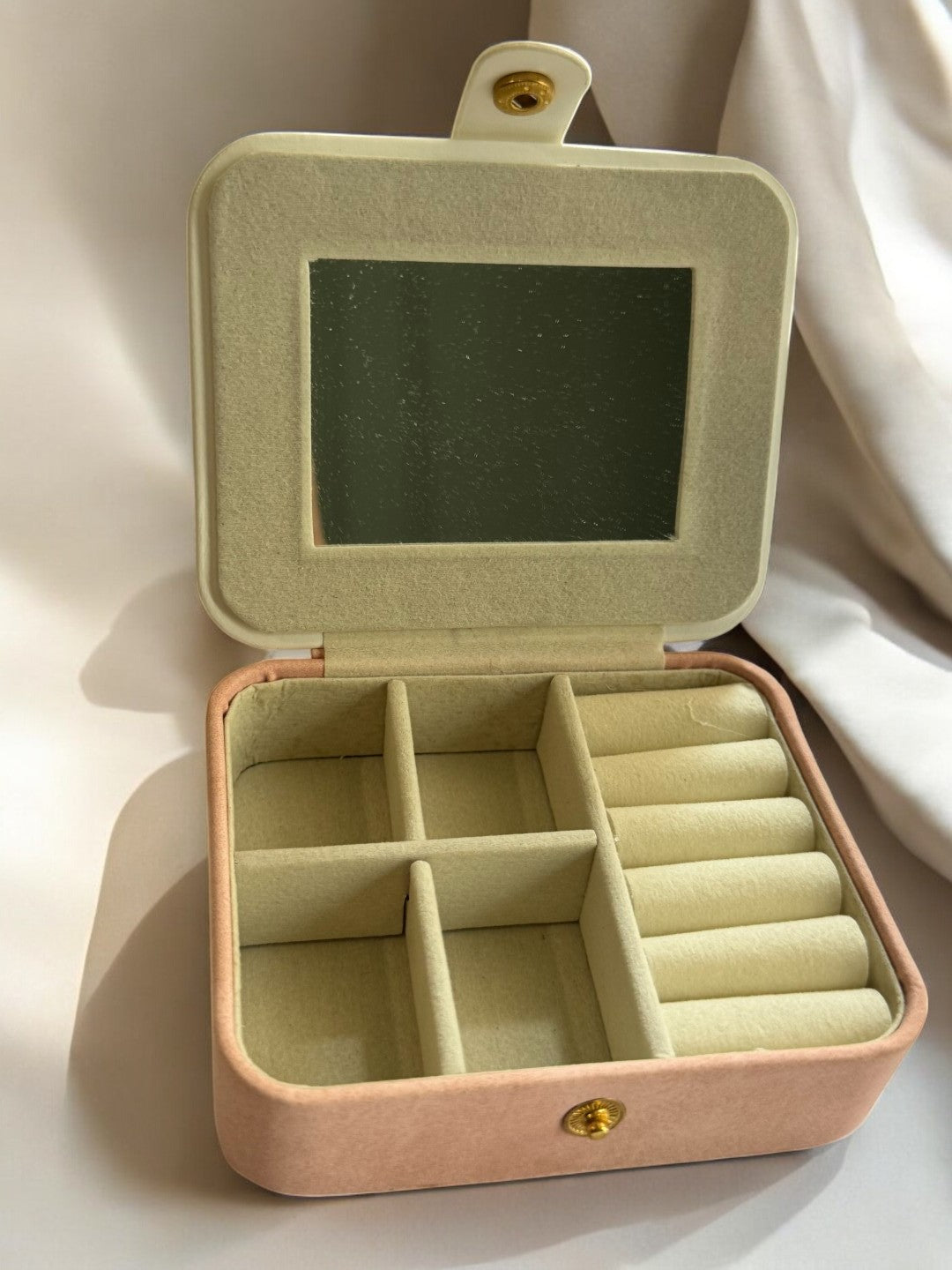 LIGHT BROWN ORGANIZER GIFT BOX