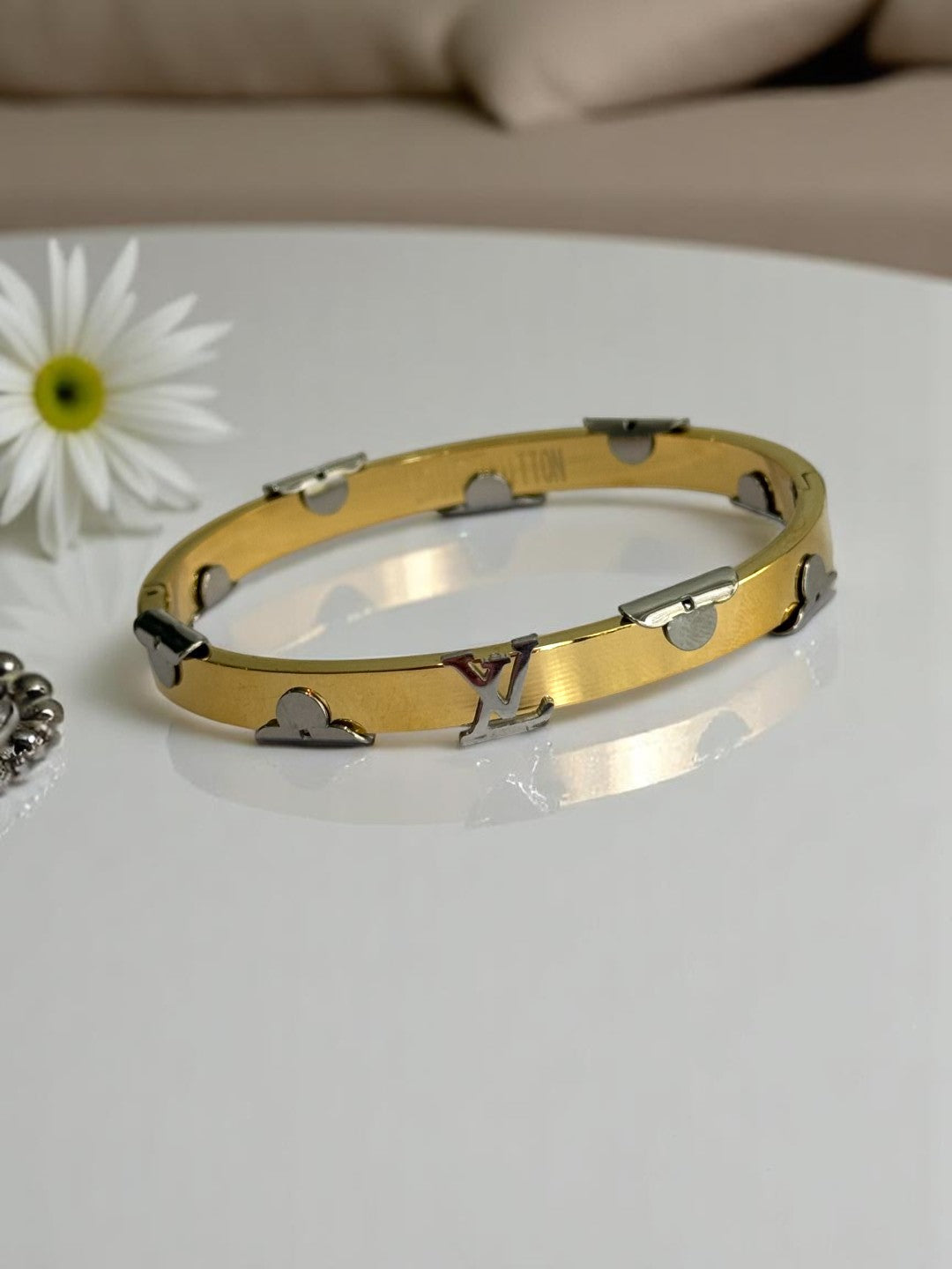 GOLDEN SILVER LV COLTON BRACELET