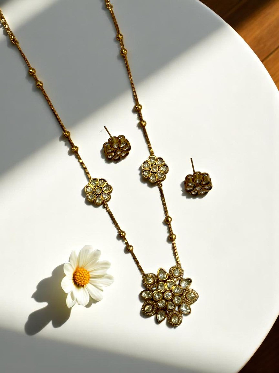 GOLDEN RACHI KUNDAN JEWELLERY SET