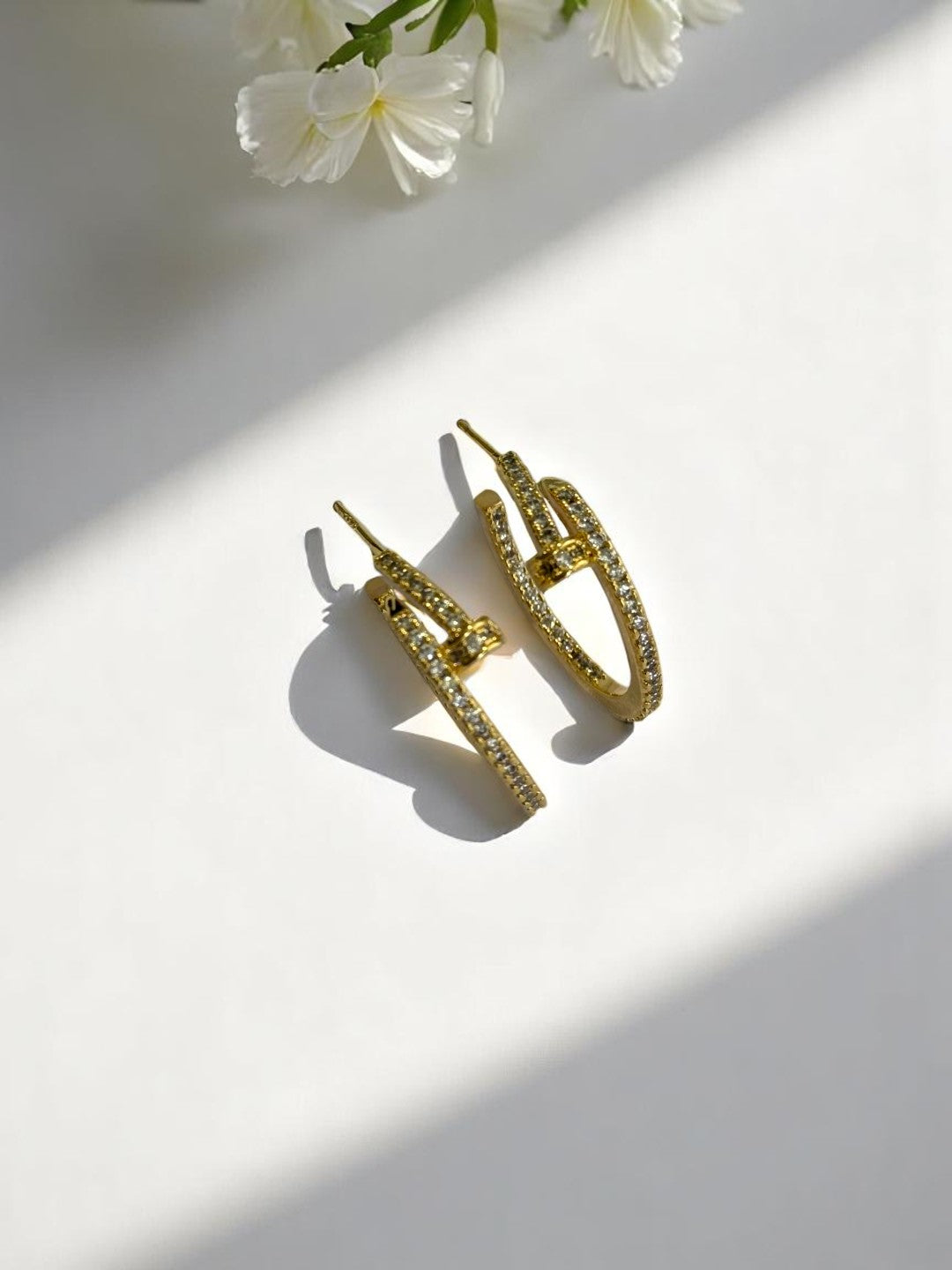 GOLDEN DIAMOND NAIL JACE EARRINGS