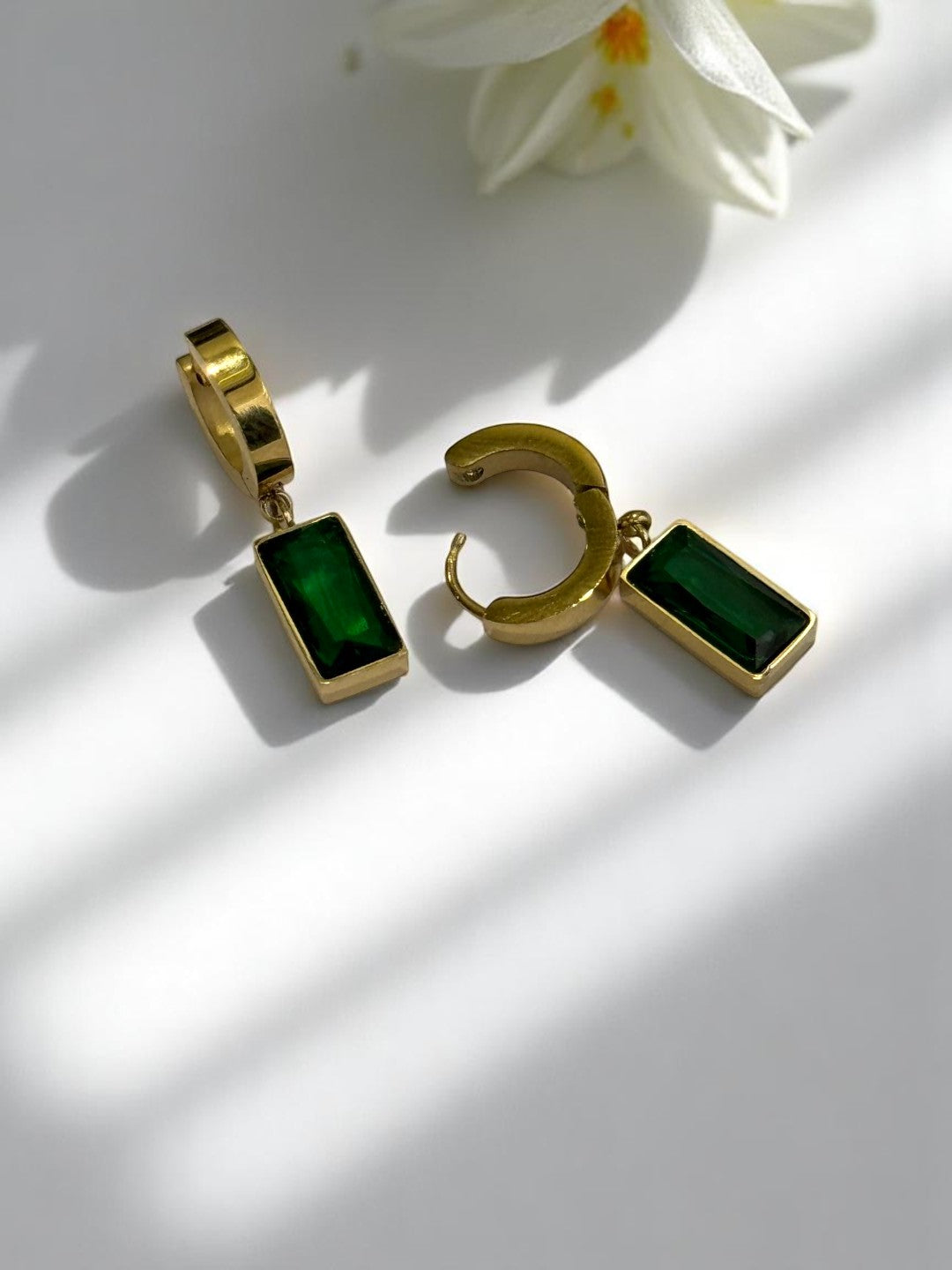 GREEN RECTANGULAR HANGING DIAMOND OWEN EARRINGS
