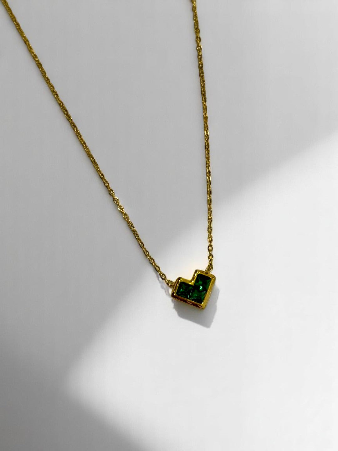 GREEN DIAMOND LUIS NECKLACE