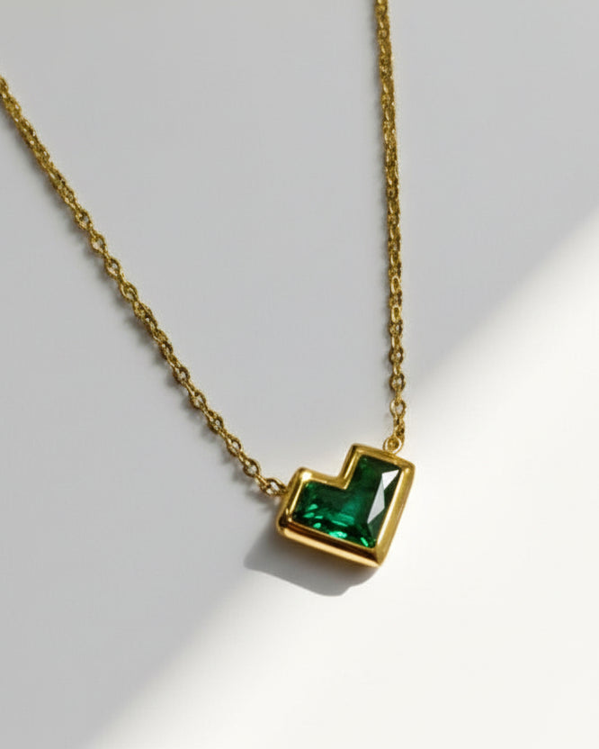 GREEN DIAMOND LUIS NECKLACE AND EARRINGS (COMBO)