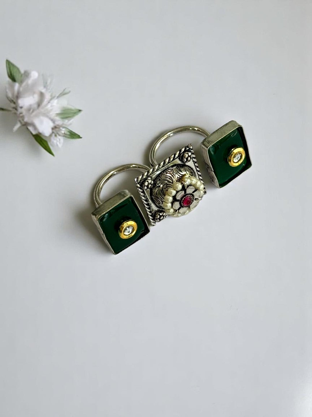 GREEN BHUVI BOXED TWO FINGER GERMAN SILVER RING