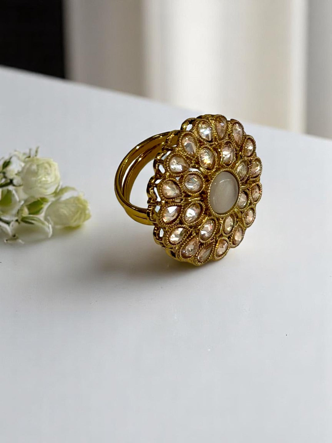 GREY HANSHIKA KUNDAN RINGS