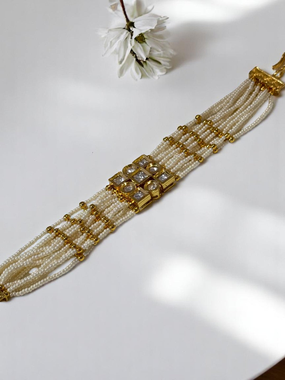 GOLDEN ELINAA KUNDAN BRACELET