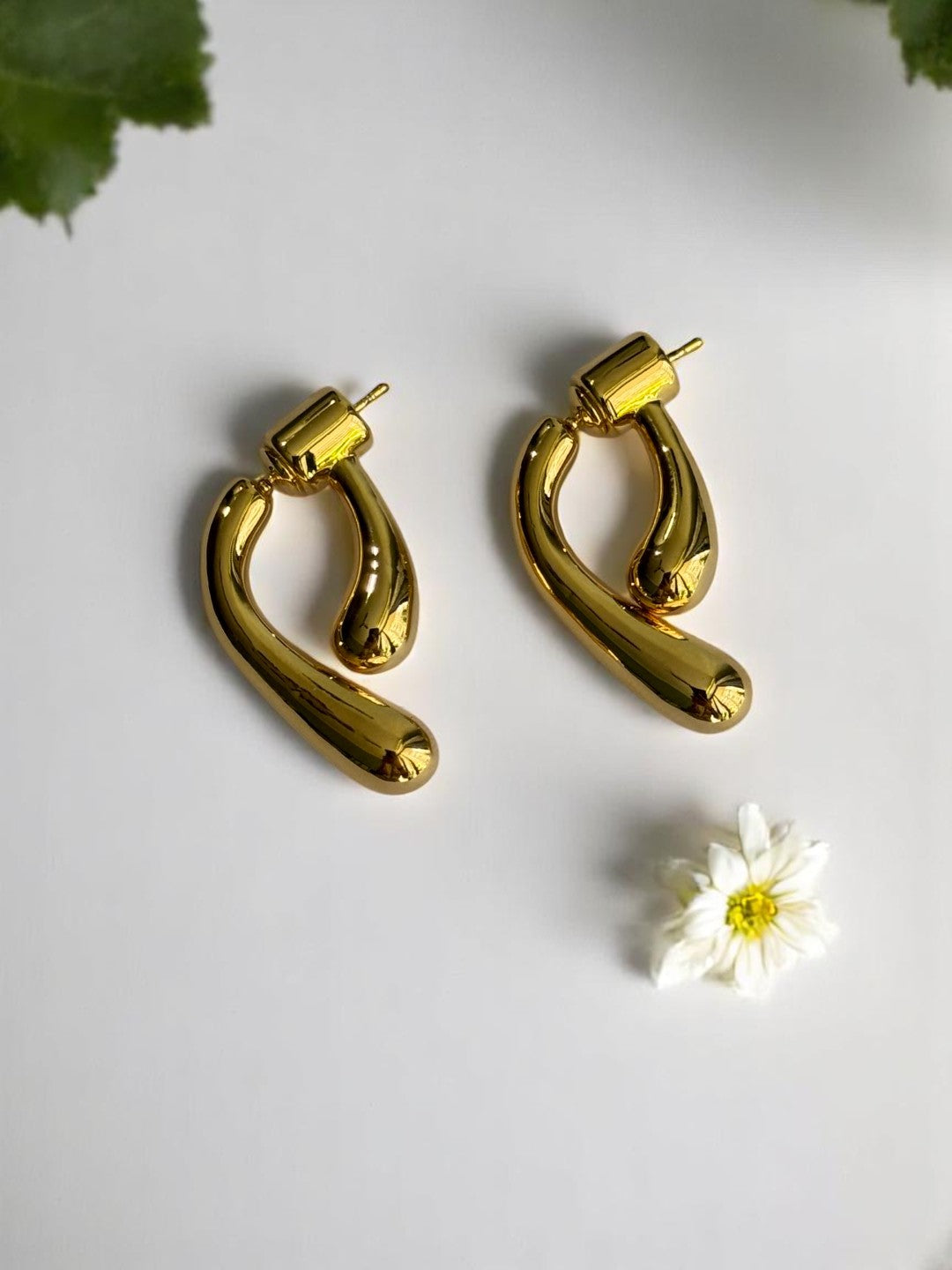 GOLDEN RAYDEN EARRINGS