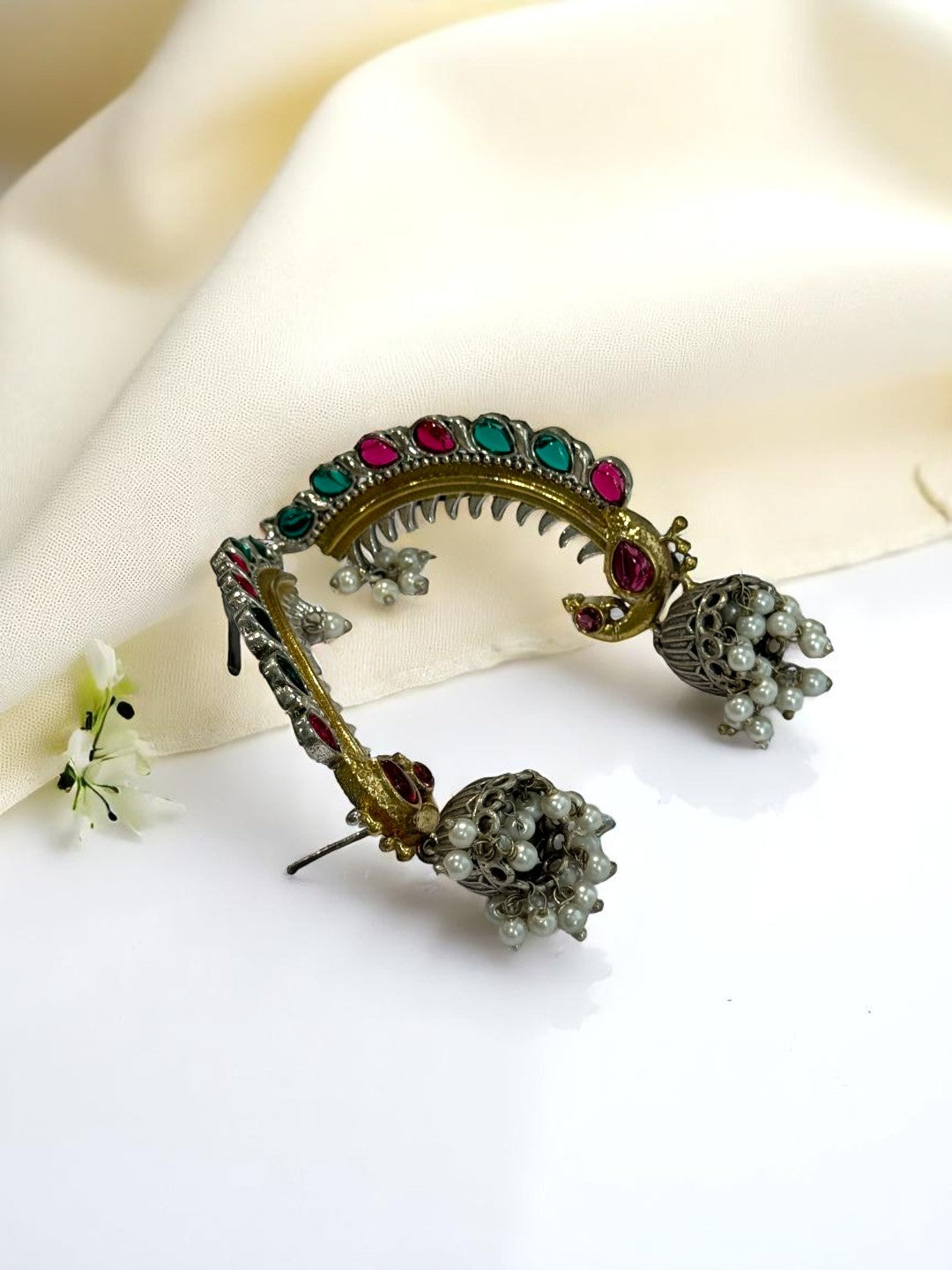 MULTI JUHI GERMAN SILVER EAR CUFF