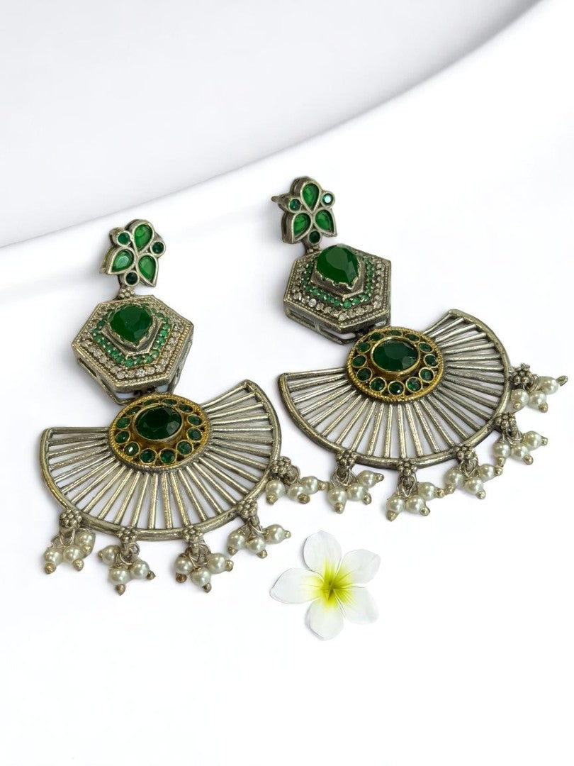 GREEN KASHISKA GERMAN SILVER EARRINGS