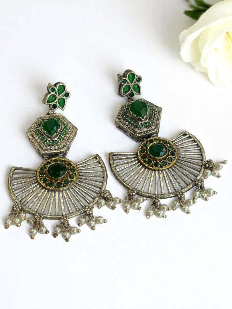 GREEN KASHISKA GERMAN SILVER EARRINGS