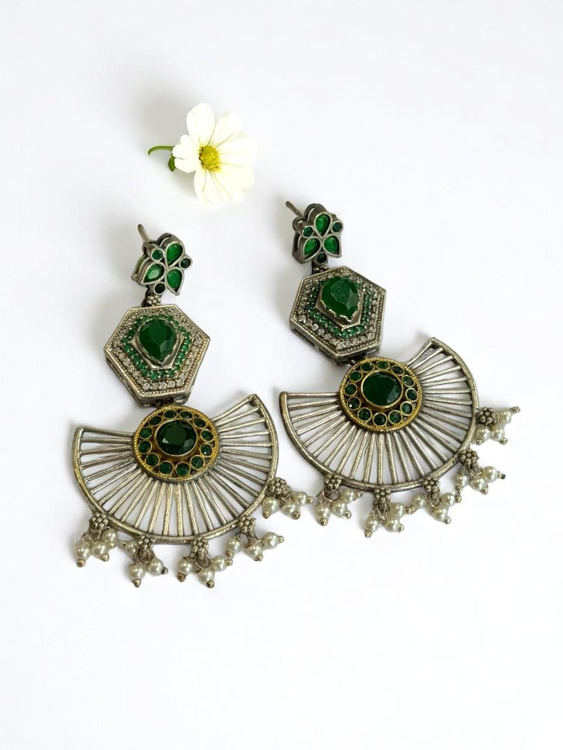 GREEN KASHISKA GERMAN SILVER EARRINGS