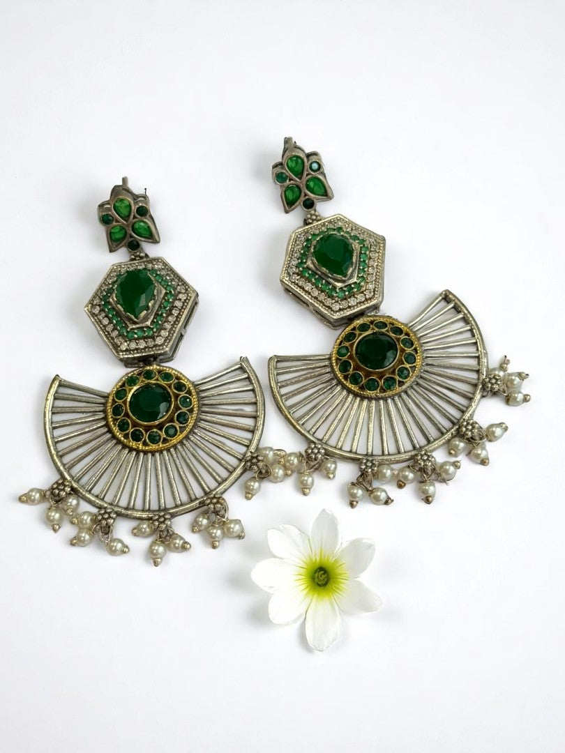 GREEN KASHISKA GERMAN SILVER EARRINGS