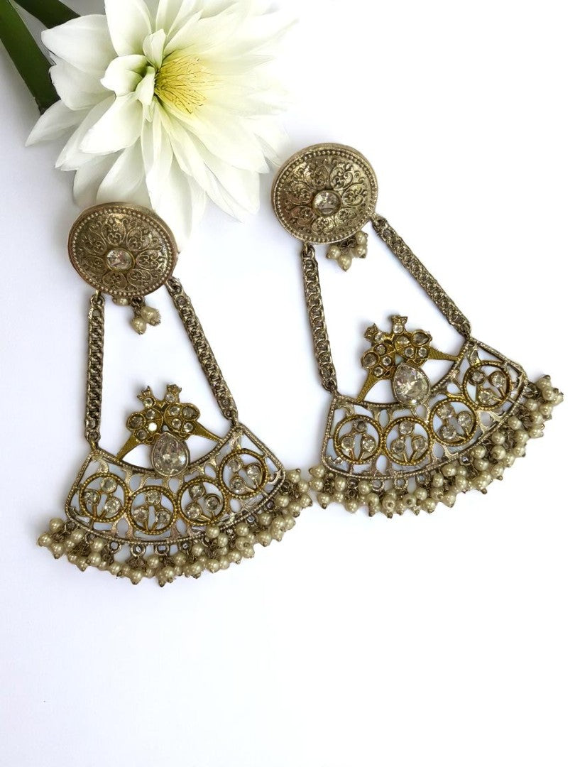 WHITE KIARA GERMAN SILVER EARRINGS