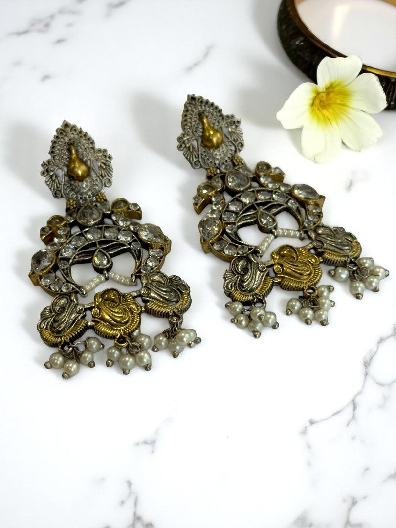 WHITE KUHU GERMAN SILVER EARRINGS