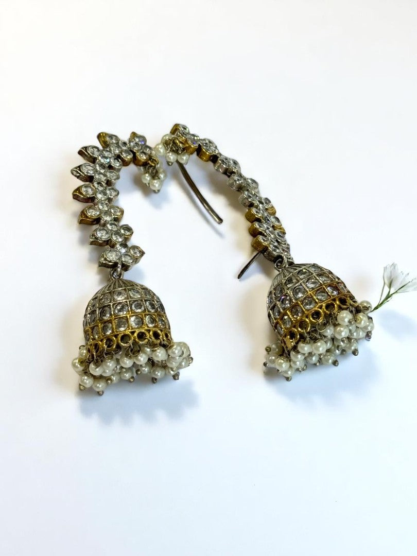 WHITE HEZHU GERMAN SILVER EAR CUFF