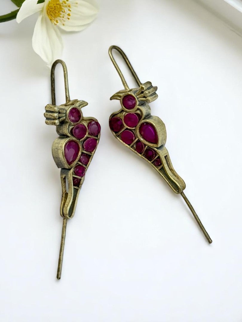 MAGENTA PEACOCK DAIZY GERMAN SILVER EAR CUFF