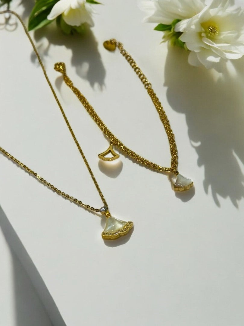 GOLDEN DIAMOND RESIN BEAU NECKLACE AND BRACELET (COMBO)