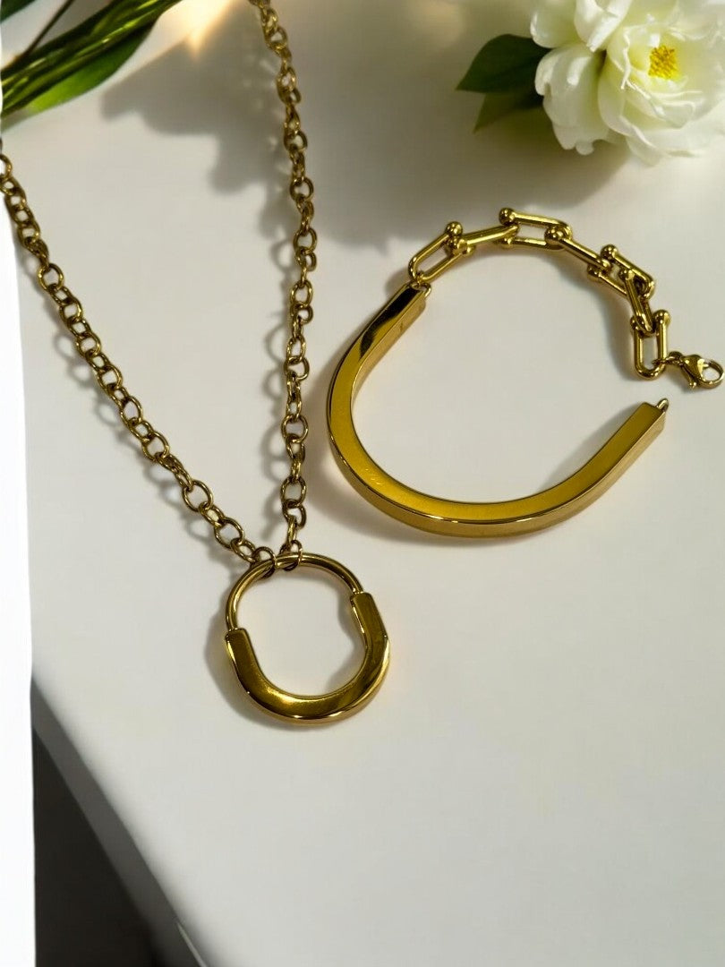 GOLDEN TIFFANY LOCK POSSIE NACKLACE AND BRACELET (COMBO)