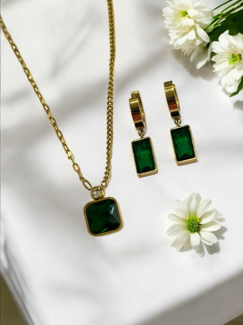 GREEN LUCAS NECKLACE AND EARRINGS (COMBO)