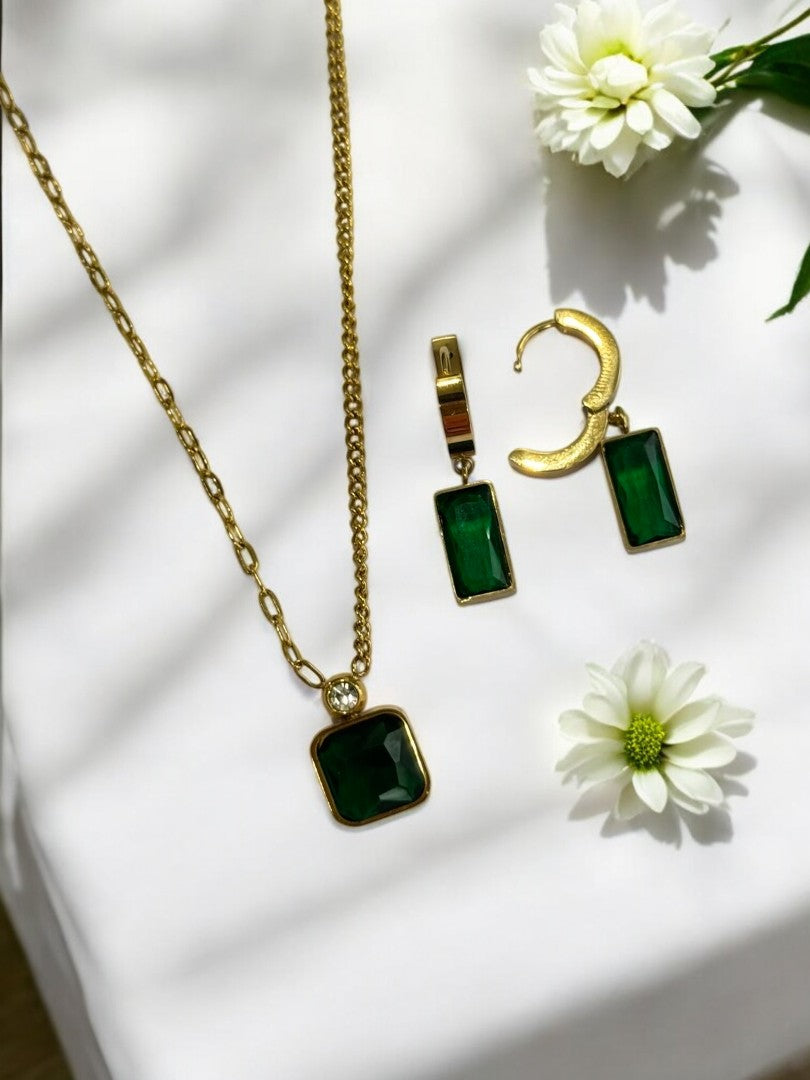 GREEN LUCAS NECKLACE AND EARRINGS (COMBO)