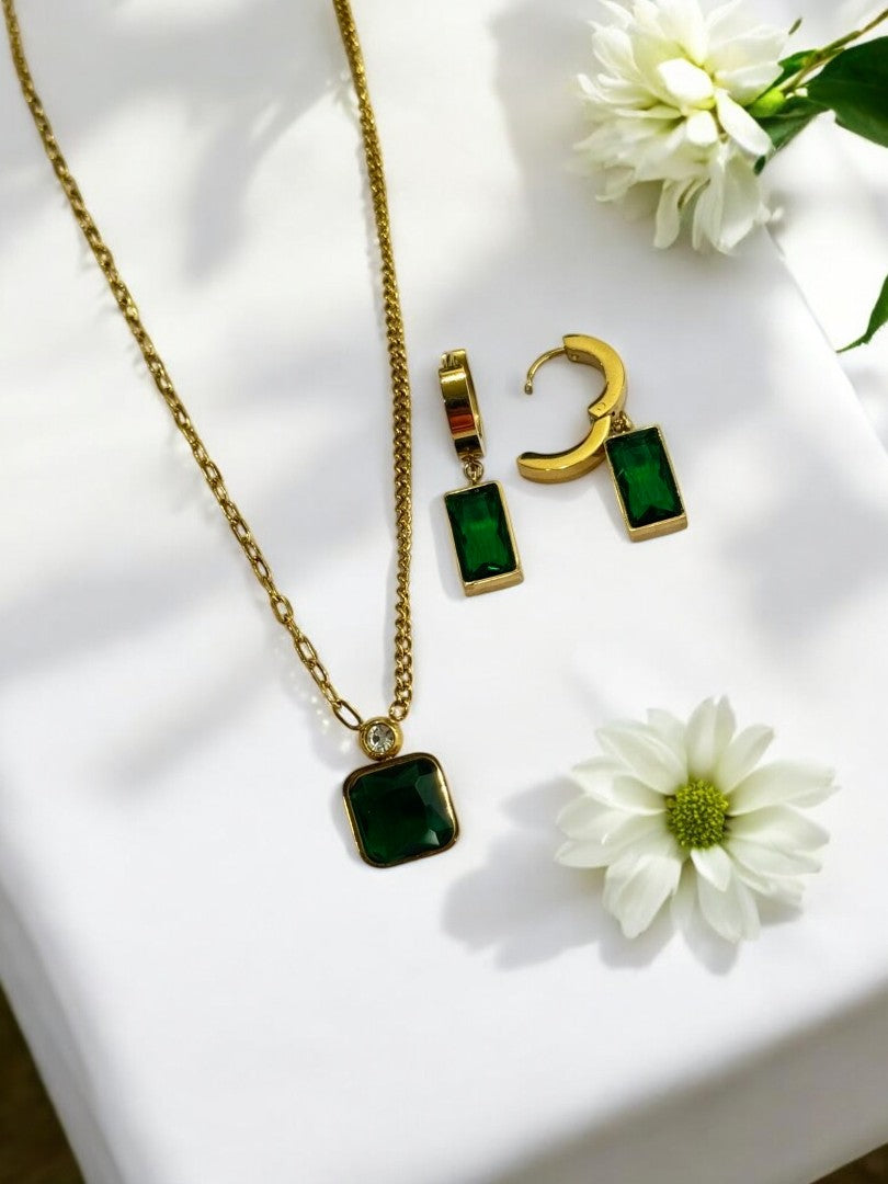 GREEN LUCAS NECKLACE AND EARRINGS (COMBO)