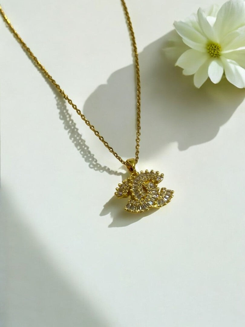 GOLDEN DIAMOND HEMIE NECKLACE