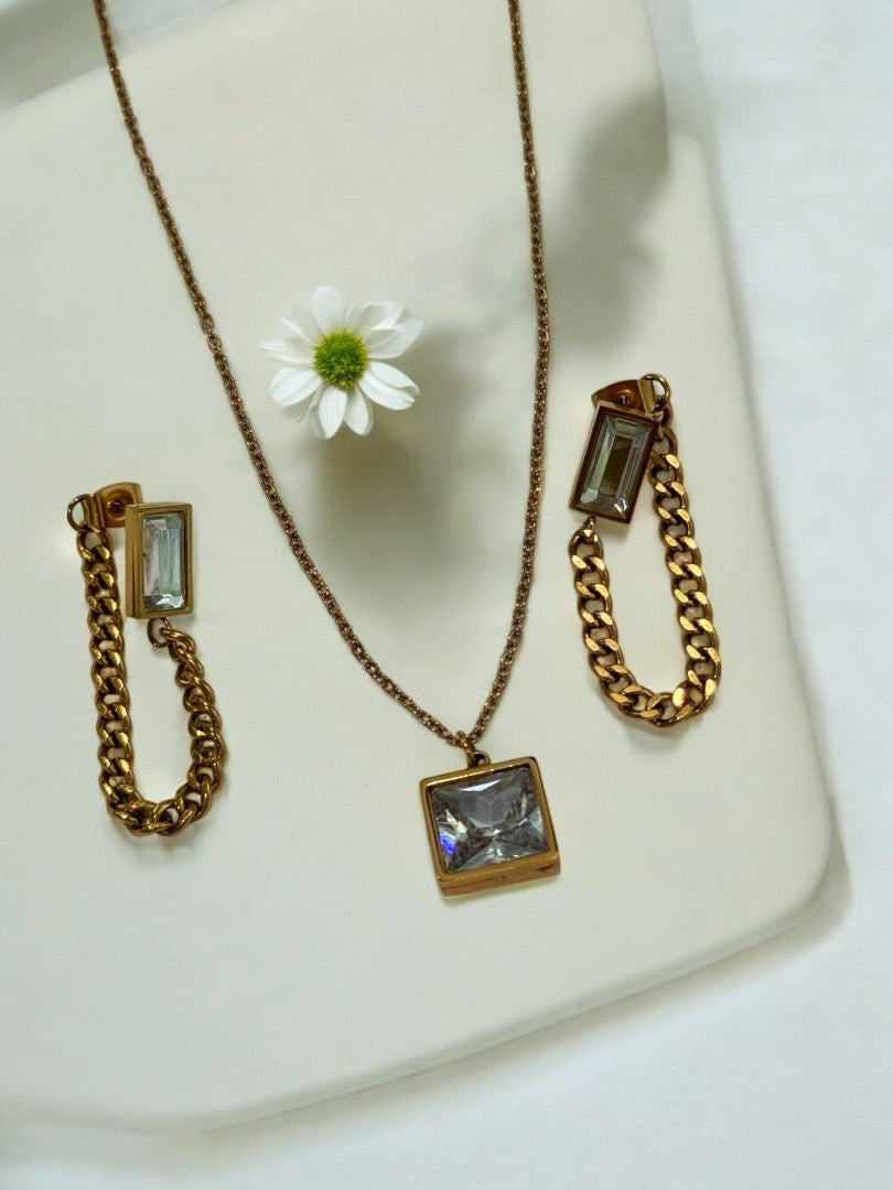 DIAMOND CAMREEN NACKLACE